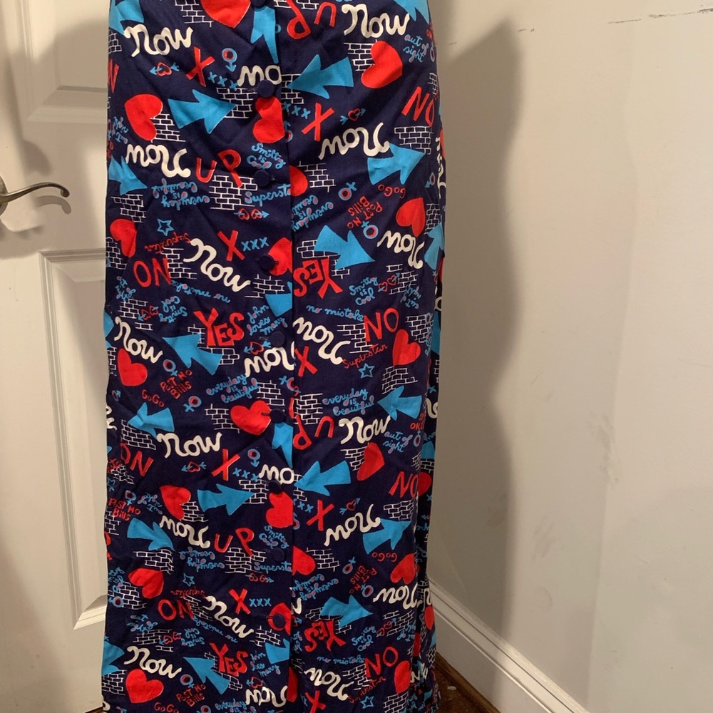 Vibrant Graphic Print Maxi Skirt